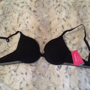 NWT Size 32C T-Shirt Bra